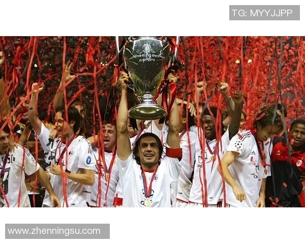 足球明星球星奖杯的辉煌历程与传奇瞬间回顾